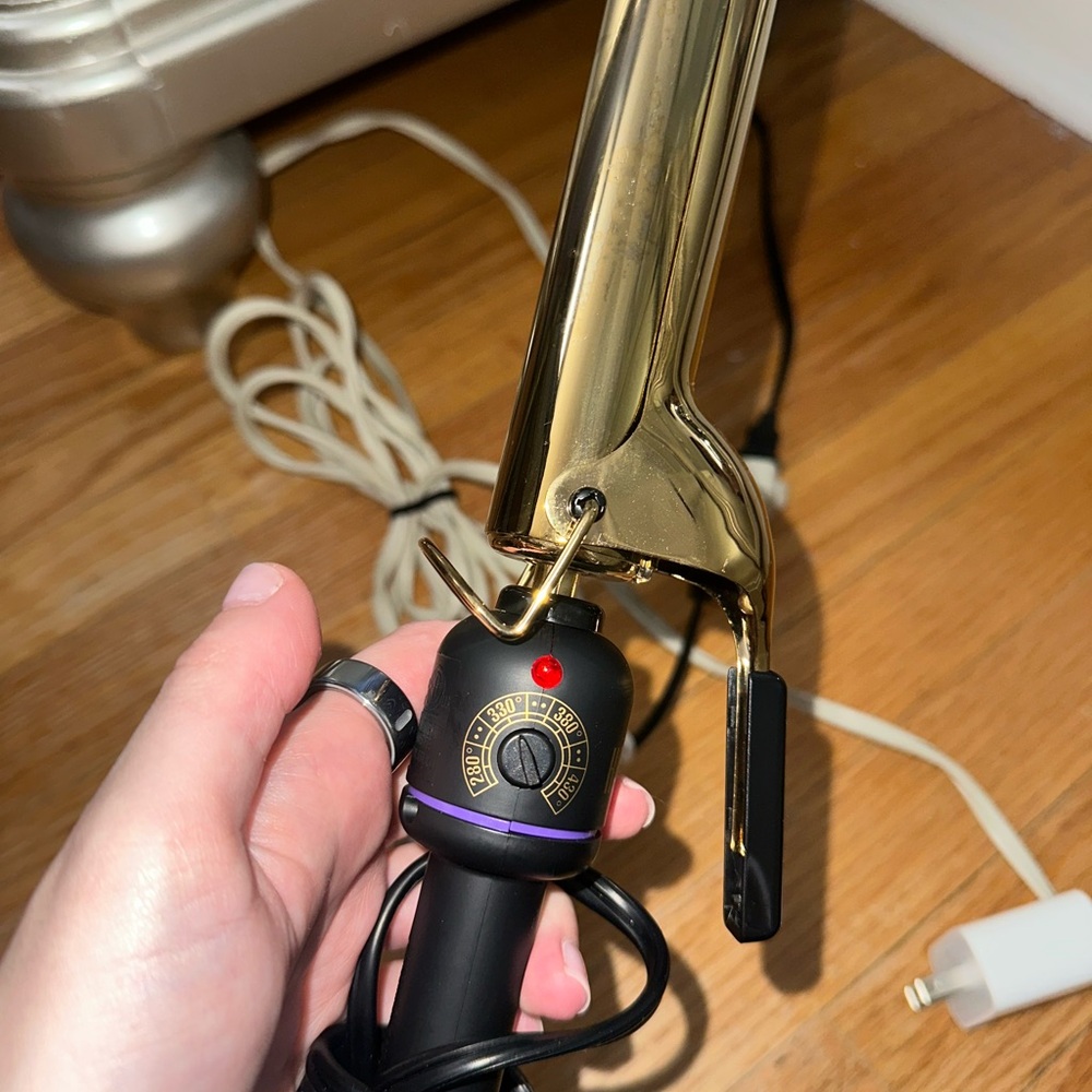 4 Piece Hot Tools & Bed Head Hair Styling Tools - Picture 8 of 10
